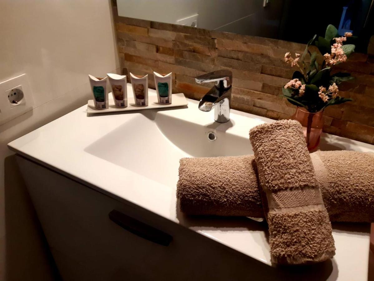Apartamentos Callampa Torrejón el Rubio Dış mekan fotoğraf