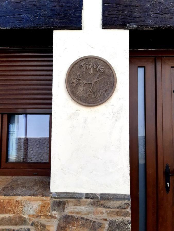 Apartamentos Callampa Torrejón el Rubio Dış mekan fotoğraf
