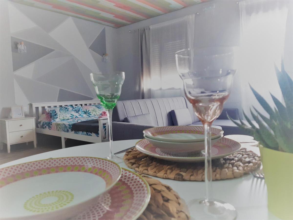 Apartamentos Callampa Torrejón el Rubio Dış mekan fotoğraf