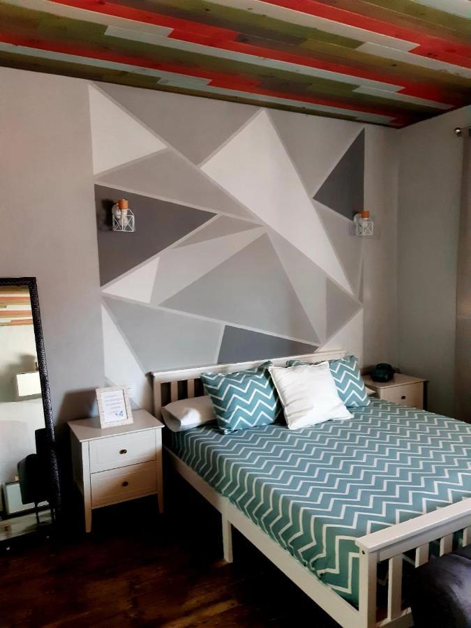 Apartamentos Callampa Torrejón el Rubio Oda fotoğraf