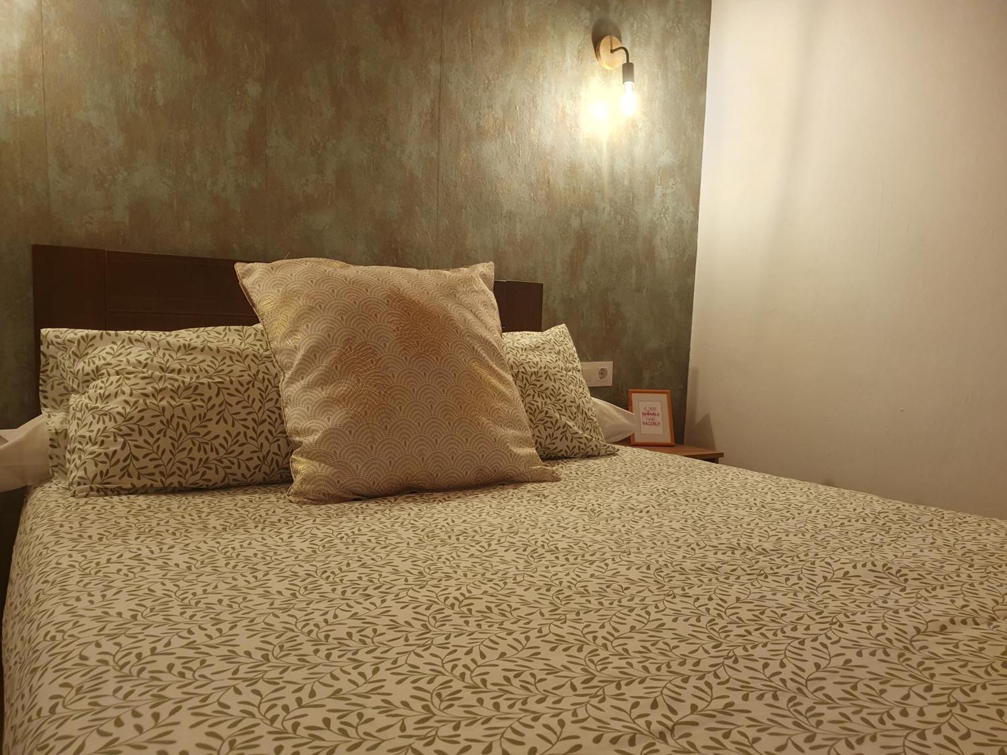 Apartamentos Callampa Torrejón el Rubio Dış mekan fotoğraf