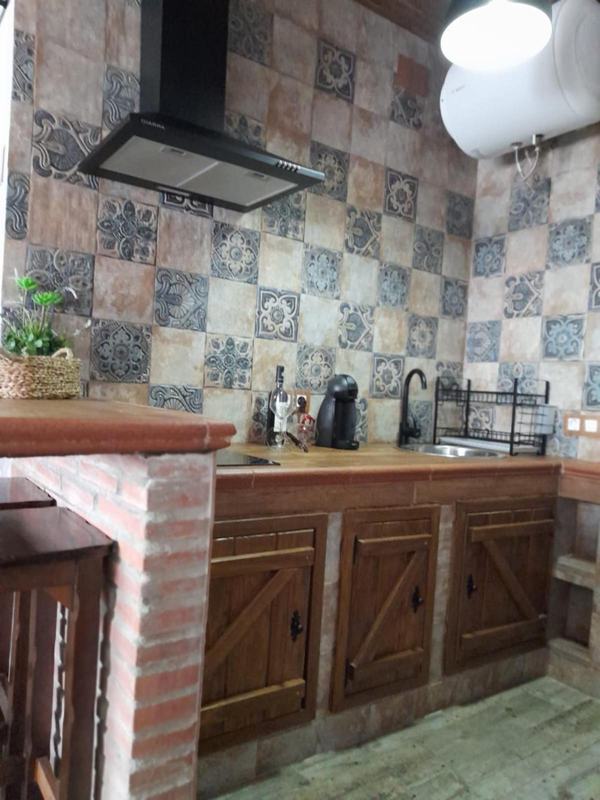 Apartamentos Callampa Torrejón el Rubio Dış mekan fotoğraf