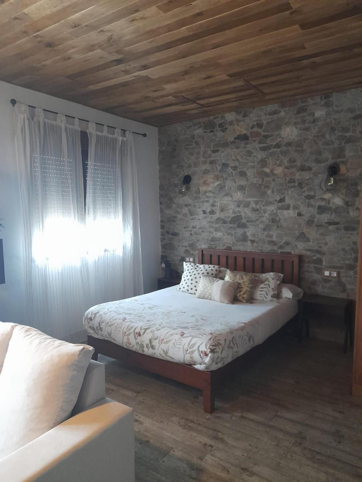 Apartamentos Callampa Torrejón el Rubio Dış mekan fotoğraf